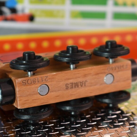 James Real Exposed Wood Thomas the Tank Engine & Friends Wooden Railway Trains - Picture 12 of 12